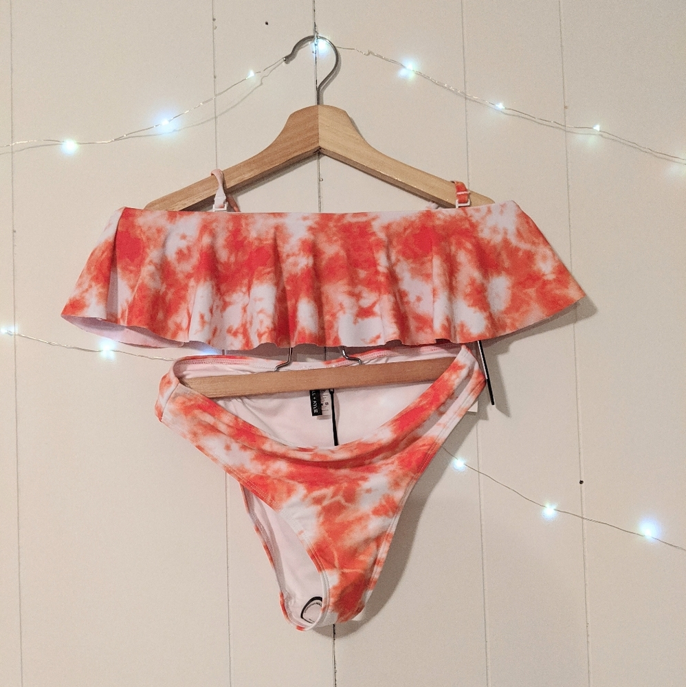 NWT Kendall and Kylie Tie Dye Swimsuit Small 2pc